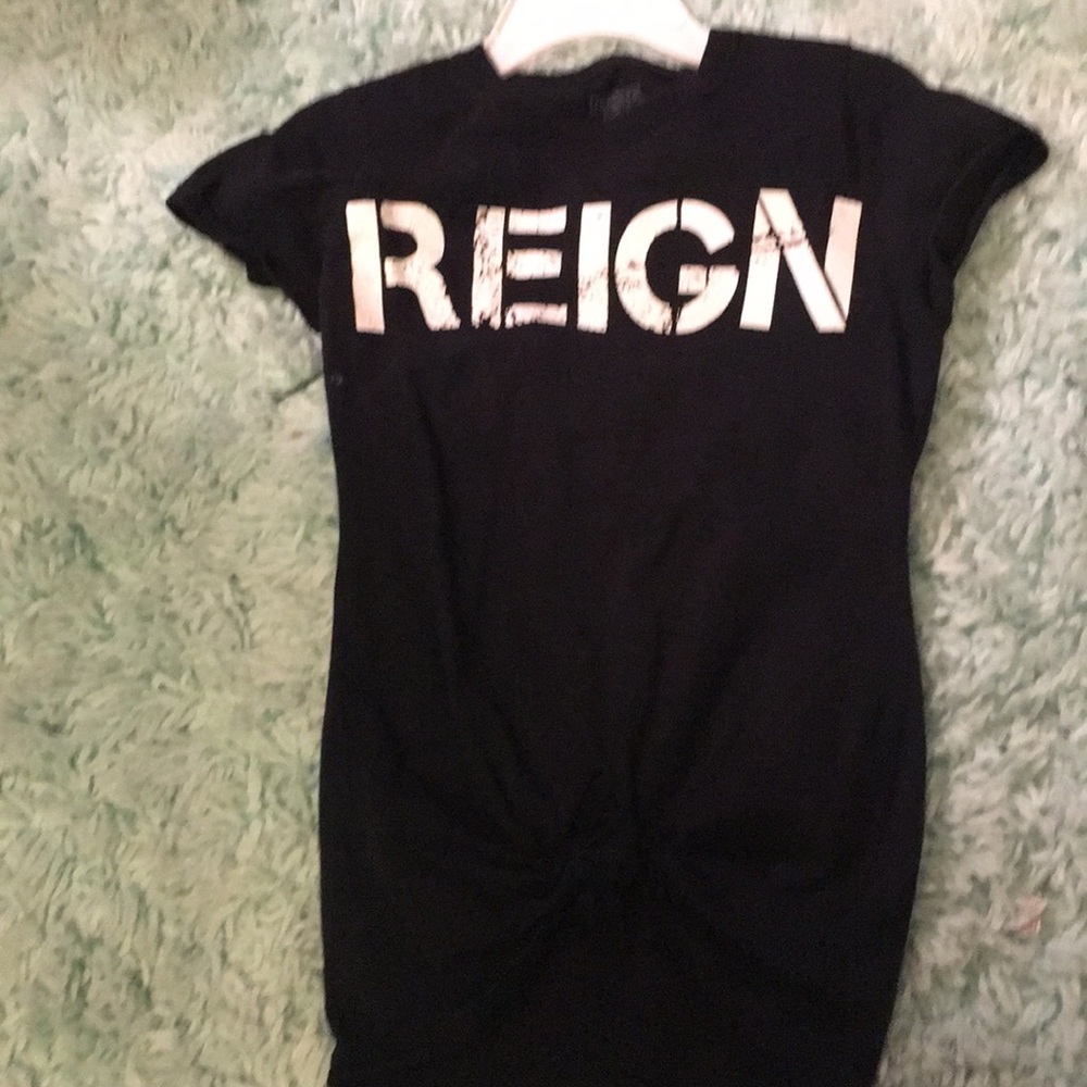 Women’s reign shirt